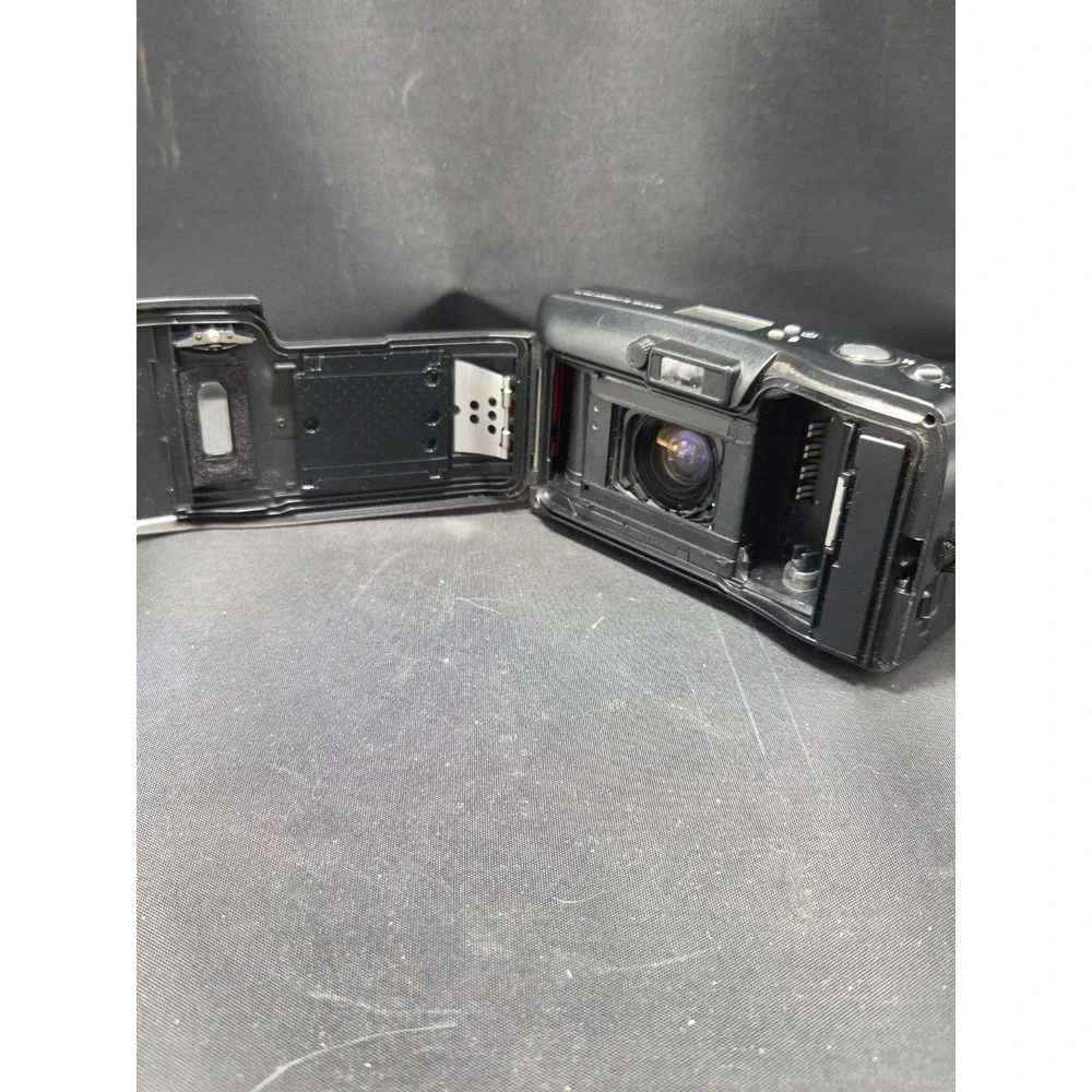 Olympus Infinity Accura Zoom 105 38-105mm Point & Shoot Film Camera TESTED!